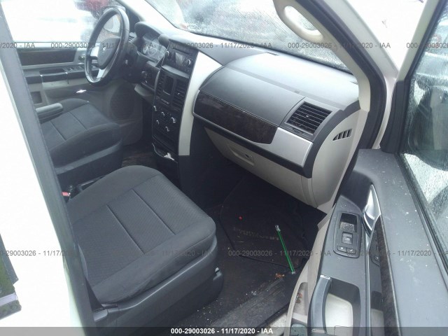 Photo 4 VIN: 2D4RN5D19AR349001 - DODGE GRAND CARAVAN 