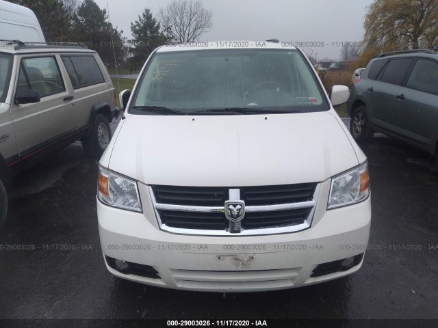 Photo 5 VIN: 2D4RN5D19AR349001 - DODGE GRAND CARAVAN 