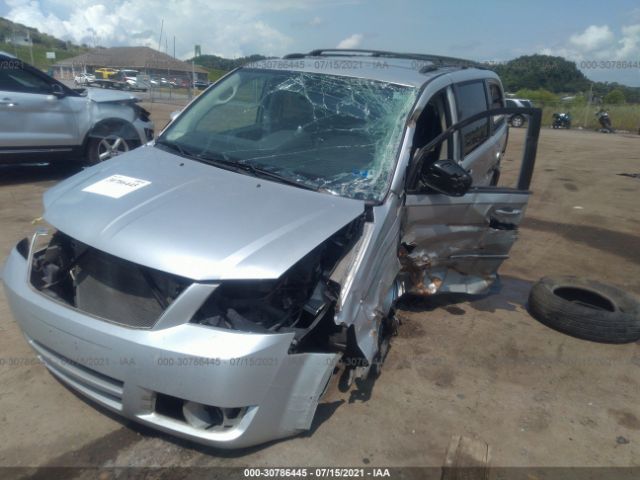 Photo 5 VIN: 2D4RN5D1XAR121525 - DODGE GRAND CARAVAN 