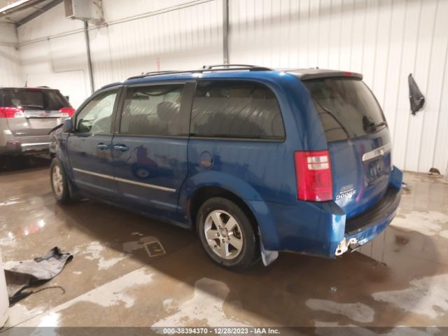 Photo 2 VIN: 2D4RN5D1XAR134811 - DODGE GRAND CARAVAN 