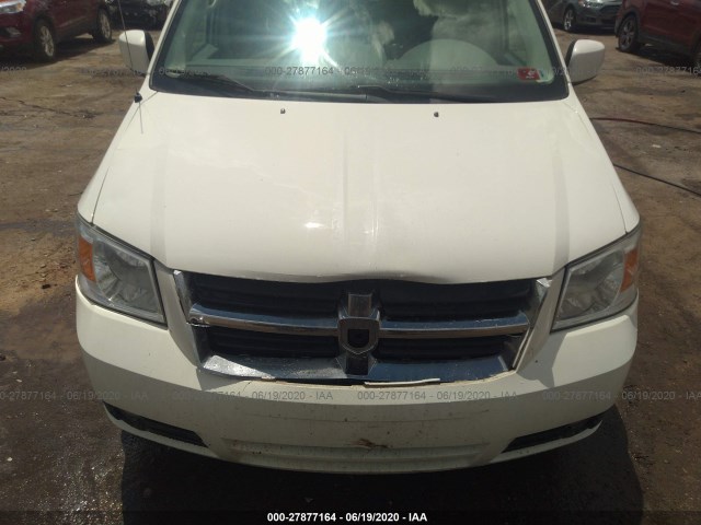 Photo 5 VIN: 2D4RN5D1XAR139622 - DODGE GRAND CARAVAN 