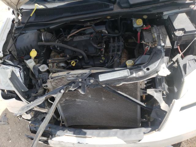 Photo 6 VIN: 2D4RN5D1XAR140432 - DODGE GRAND CARA 