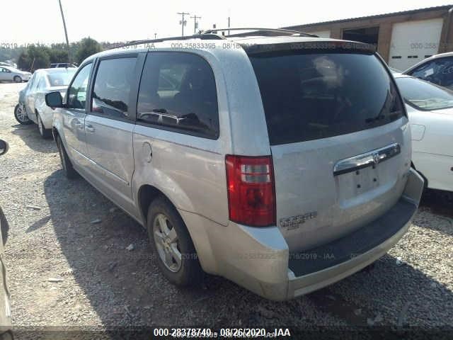 Photo 2 VIN: 2D4RN5D1XAR216067 - DODGE GRAND CARAVAN 