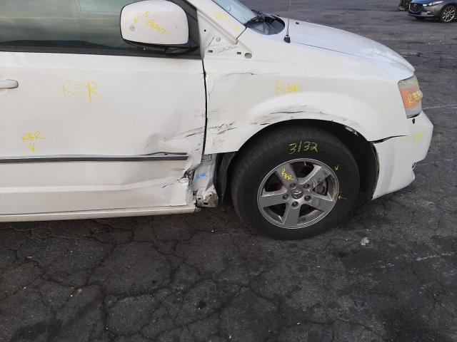 Photo 8 VIN: 2D4RN5D1XAR237940 - DODGE GRAND CARA 