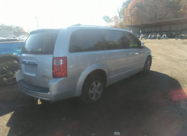 Photo 3 VIN: 2D4RN5D1XAR251420 - DODGE GRAND CARAVAN 