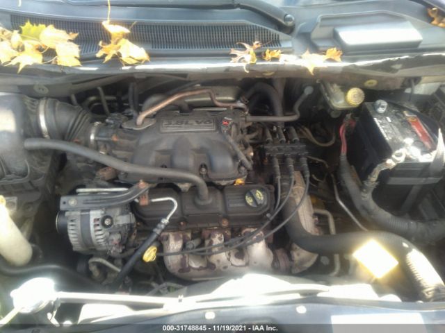 Photo 9 VIN: 2D4RN5D1XAR263941 - DODGE GRAND CARAVAN 