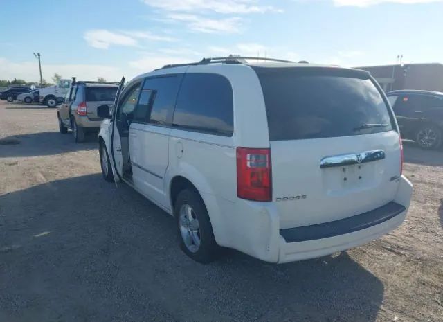 Photo 2 VIN: 2D4RN5D1XAR444828 - DODGE GRAND CARAVAN 