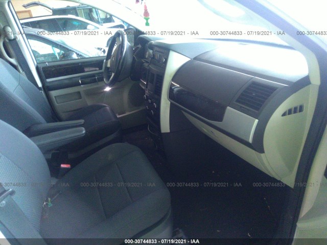 Photo 4 VIN: 2D4RN5D1XAR460186 - DODGE GRAND CARAVAN 