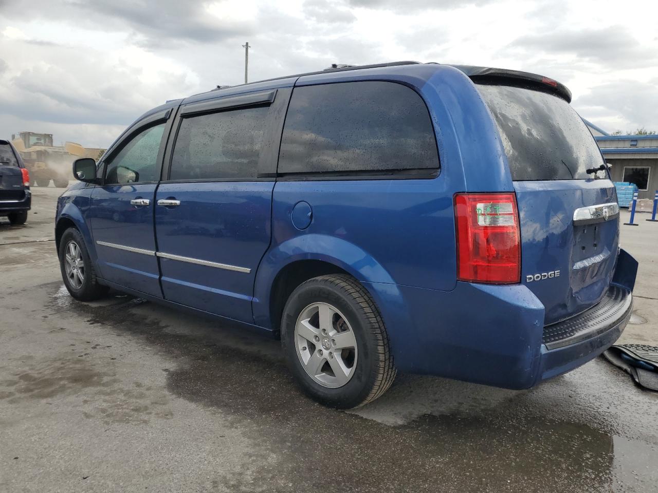 Photo 1 VIN: 2D4RN5D1XAR497447 - DODGE CARAVAN 