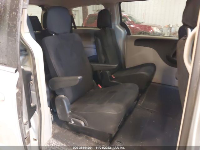 Photo 7 VIN: 2D4RN5DG1BR696943 - DODGE GRAND CARAVAN 