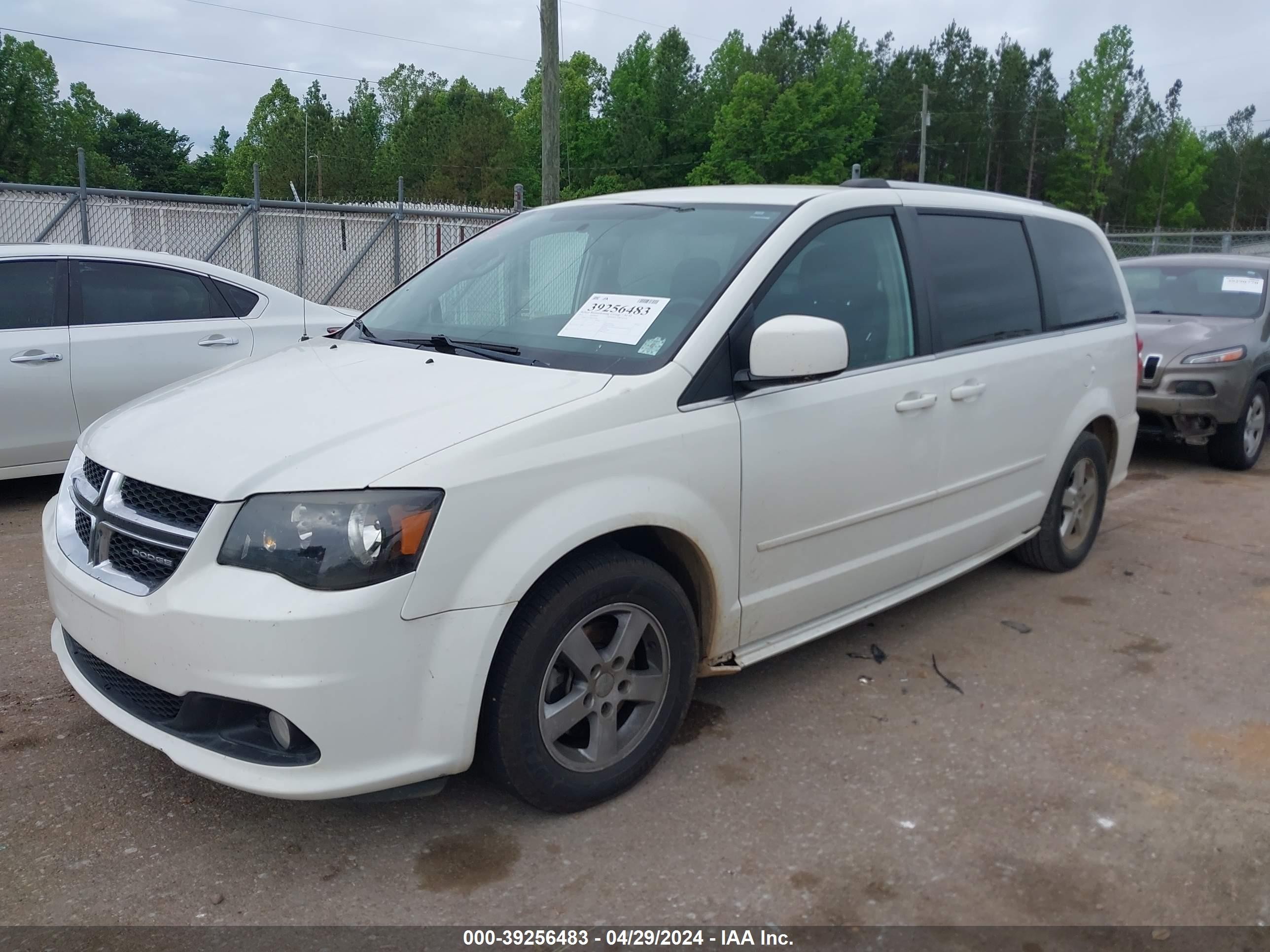 Photo 5 VIN: 2D4RN5DG1BR762942 - DODGE CARAVAN 