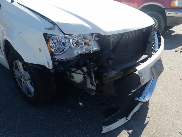 Photo 8 VIN: 2D4RN5DG2BR720764 - DODGE GRAND CARA 