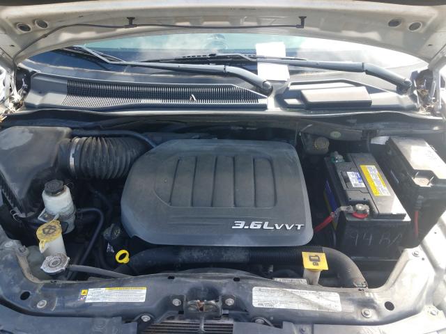 Photo 6 VIN: 2D4RN5DG5BR689476 - DODGE GRAND CARA 