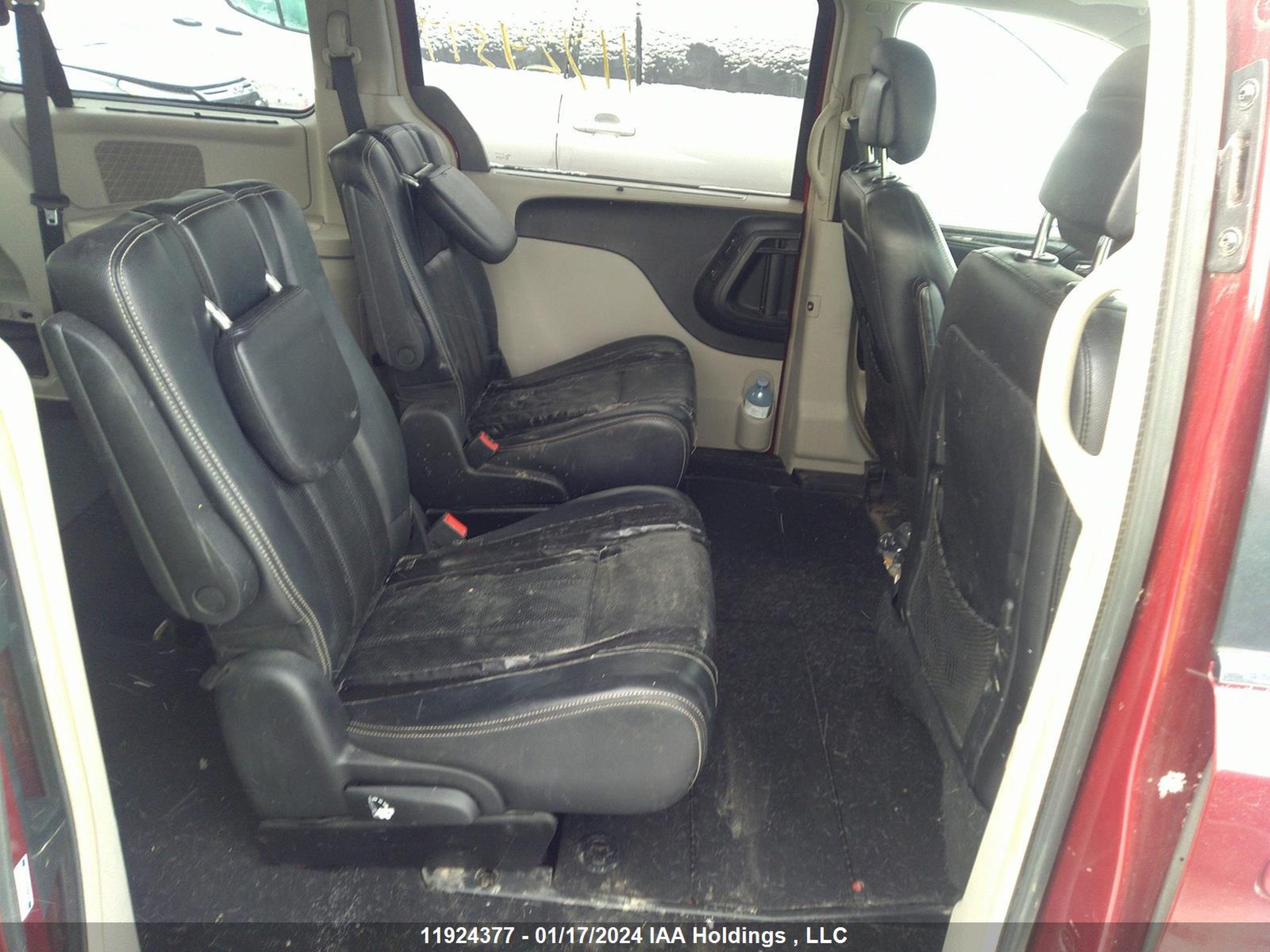 Photo 7 VIN: 2D4RN5DG7BR695991 - DODGE CARAVAN 