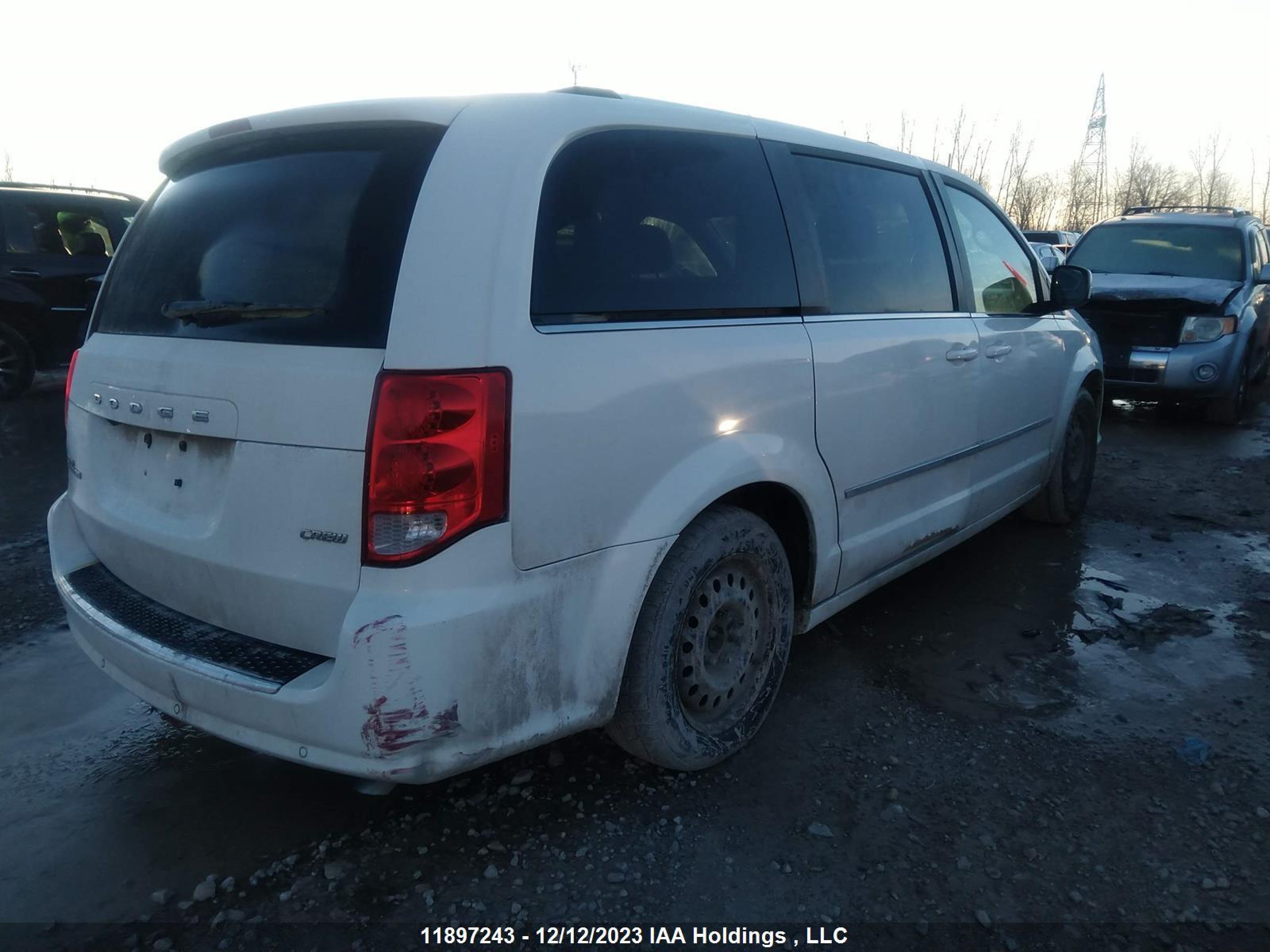 Photo 3 VIN: 2D4RN5DG7BR743859 - DODGE CARAVAN 