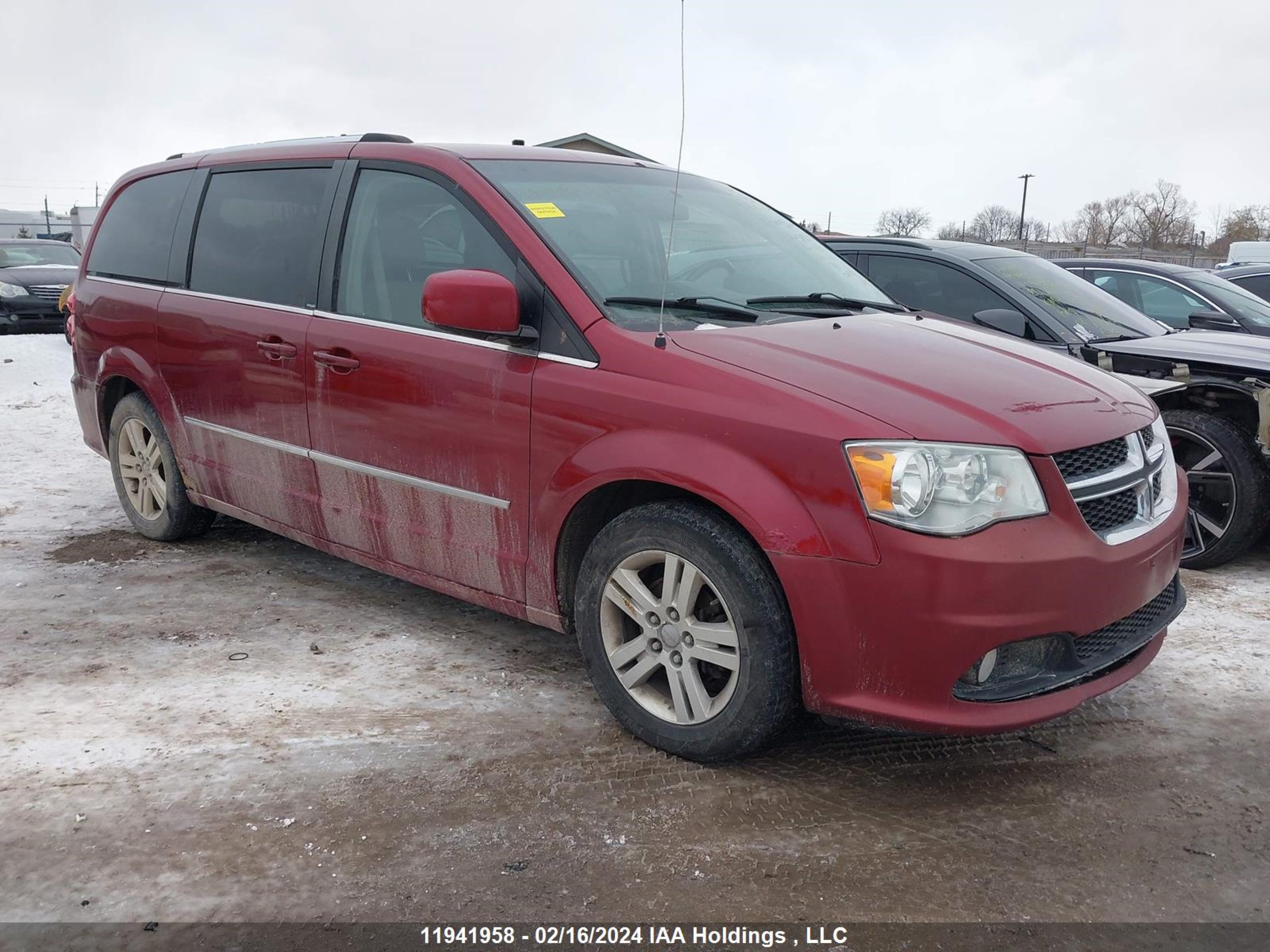 Photo 0 VIN: 2D4RN5DG8BR744230 - DODGE CARAVAN 