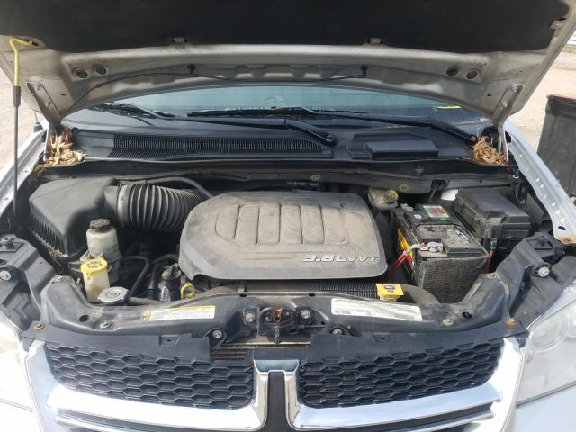 Photo 6 VIN: 2D4RN5DG9BR767824 - DODGE GRAND CARA 