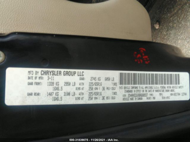 Photo 8 VIN: 2D4RN5DGXBR688937 - DODGE GRAND CARAVAN 