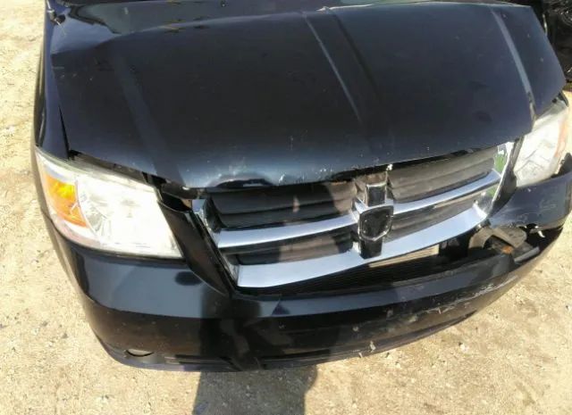 Photo 5 VIN: 2D4RN5DX1AR147693 - DODGE GRAND CARAVAN 