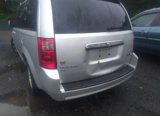 Photo 5 VIN: 2D4RN5DX1AR147810 - DODGE GRAND CARAVAN 