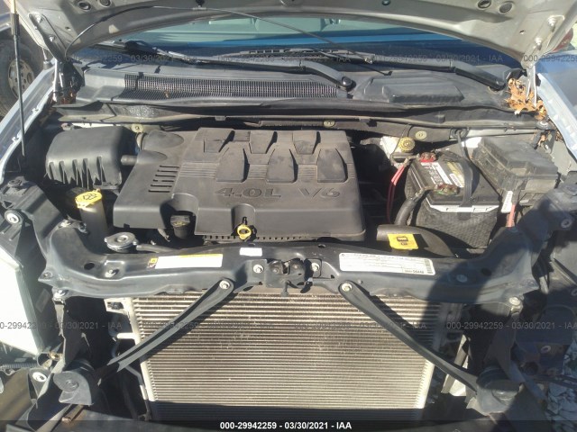 Photo 9 VIN: 2D4RN5DX2AR390428 - DODGE GRAND CARAVAN 