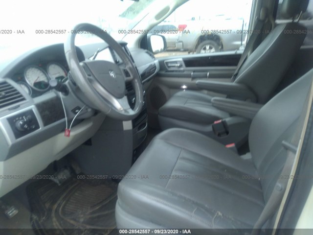 Photo 4 VIN: 2D4RN5DX4AR379804 - DODGE GRAND CARAVAN 