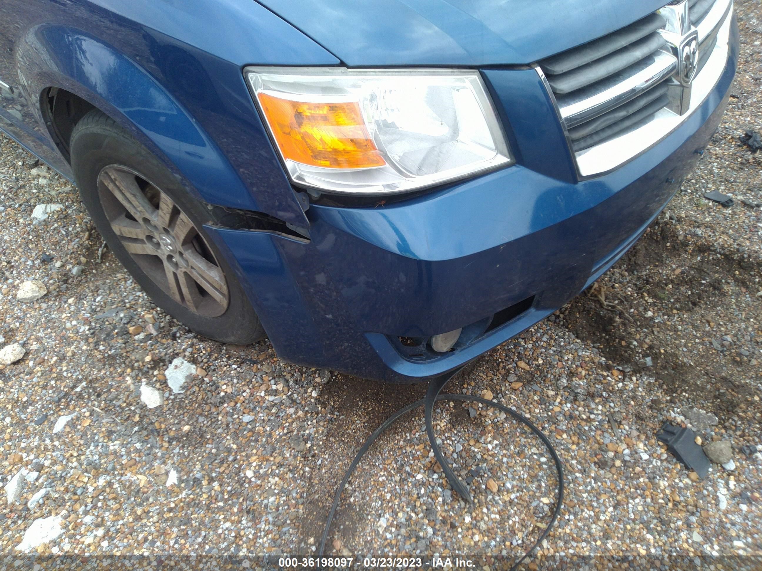 Photo 5 VIN: 2D4RN5DX7AR169651 - DODGE CARAVAN 