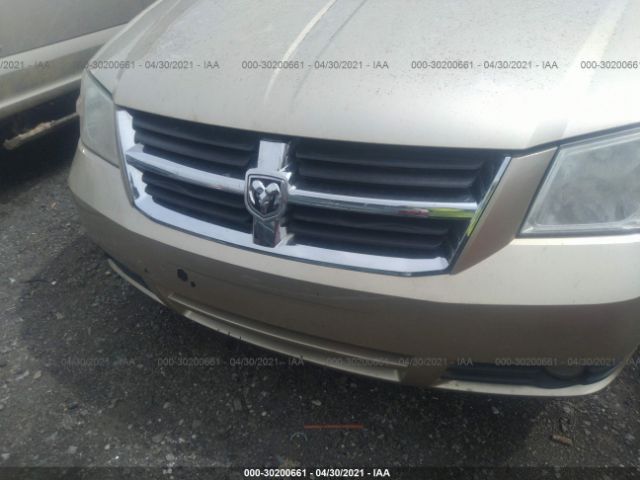 Photo 5 VIN: 2D4RN5DX7AR483932 - DODGE GRAND CARAVAN 