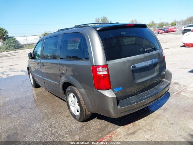 Photo 2 VIN: 2D4RN5DX8AR467318 - DODGE GRAND CARAVAN 