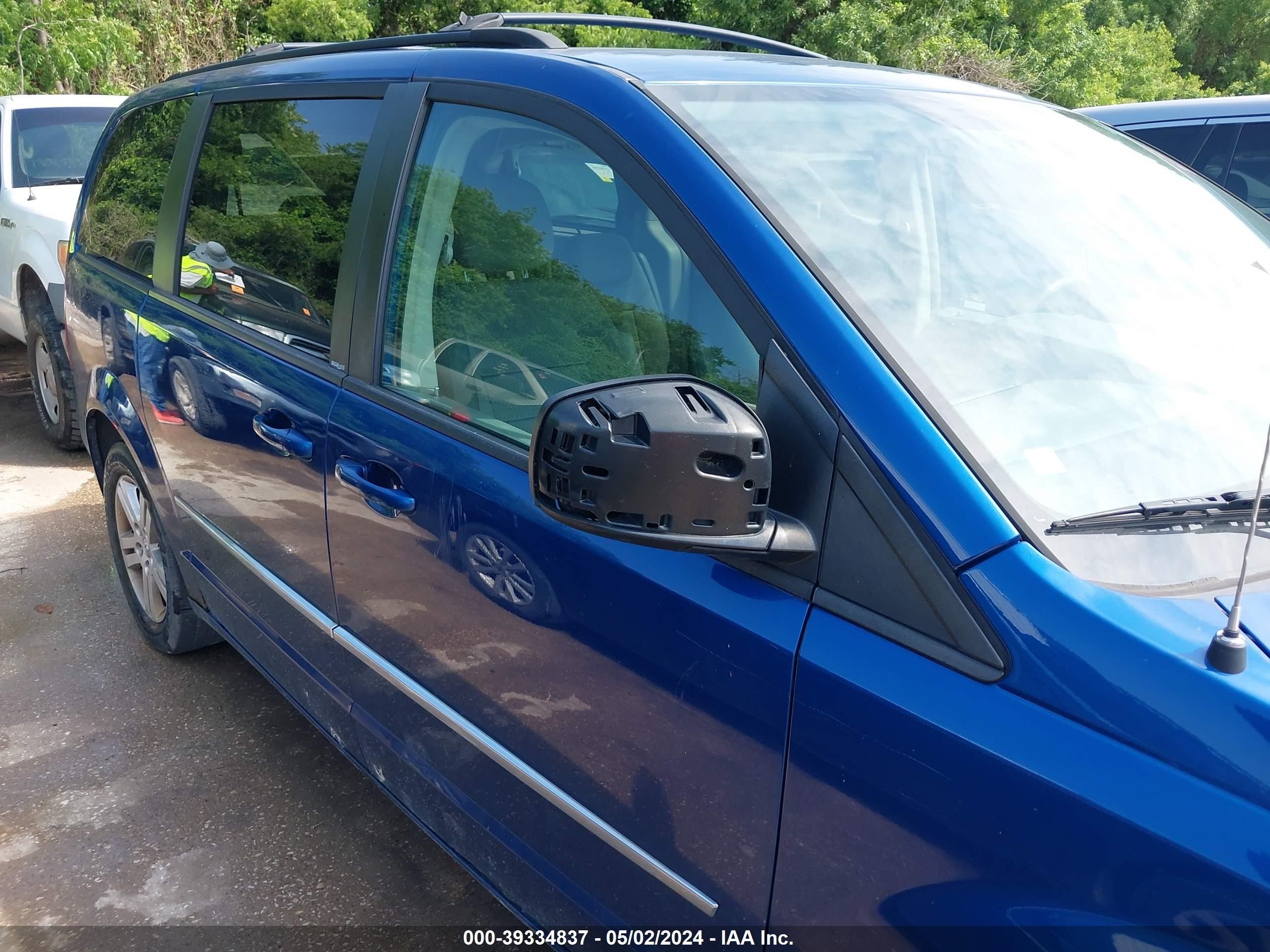 Photo 5 VIN: 2D4RN6DX1AR336656 - DODGE CARAVAN 