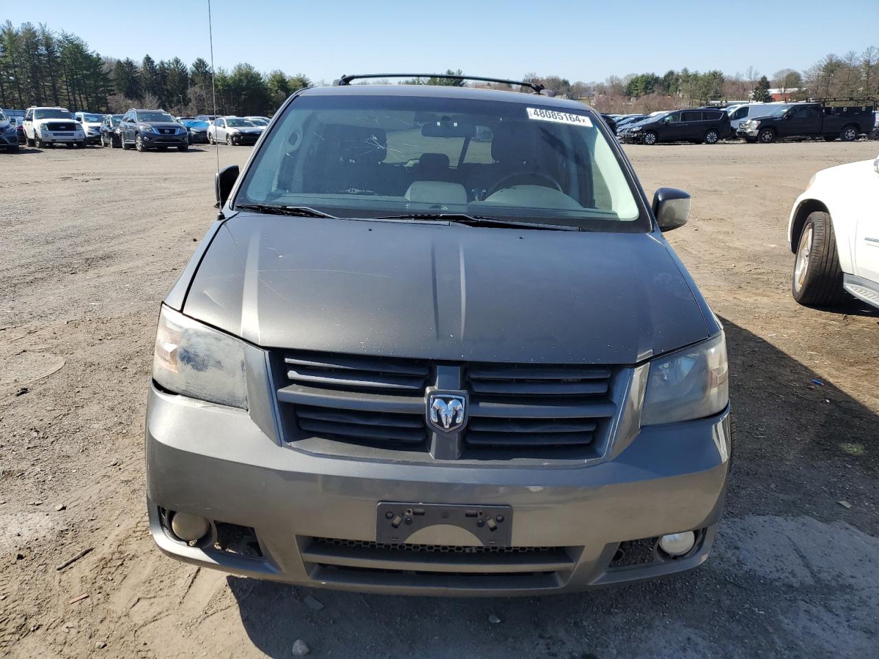 Photo 4 VIN: 2D4RN6DX6AR385285 - DODGE CARAVAN 