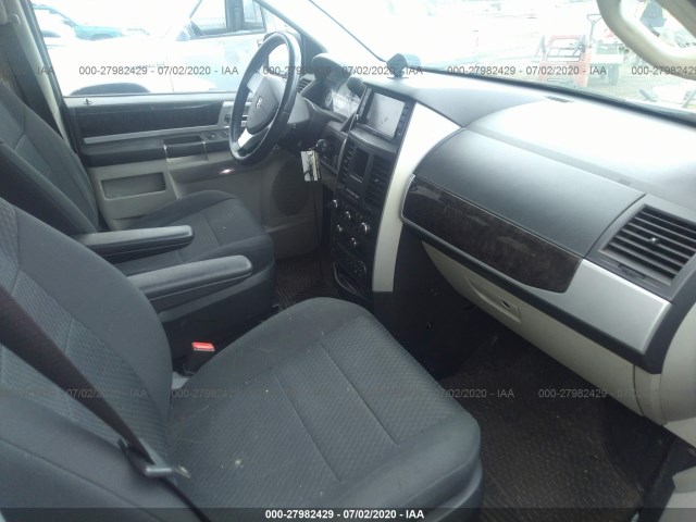 Photo 4 VIN: 2D4RN6DX6AR499318 - DODGE GRAND CARAVAN 