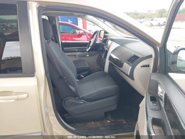 Photo 4 VIN: 2D4RN6DX8AR477708 - DODGE GRAND CARAVAN 