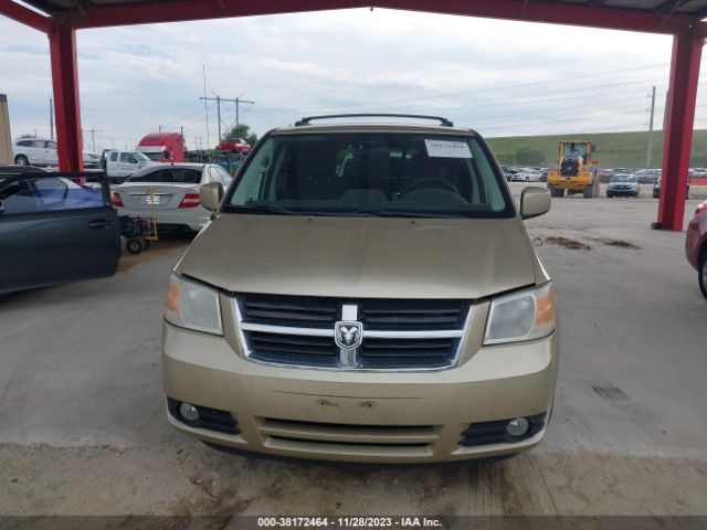 Photo 5 VIN: 2D4RN6DX8AR477708 - DODGE GRAND CARAVAN 