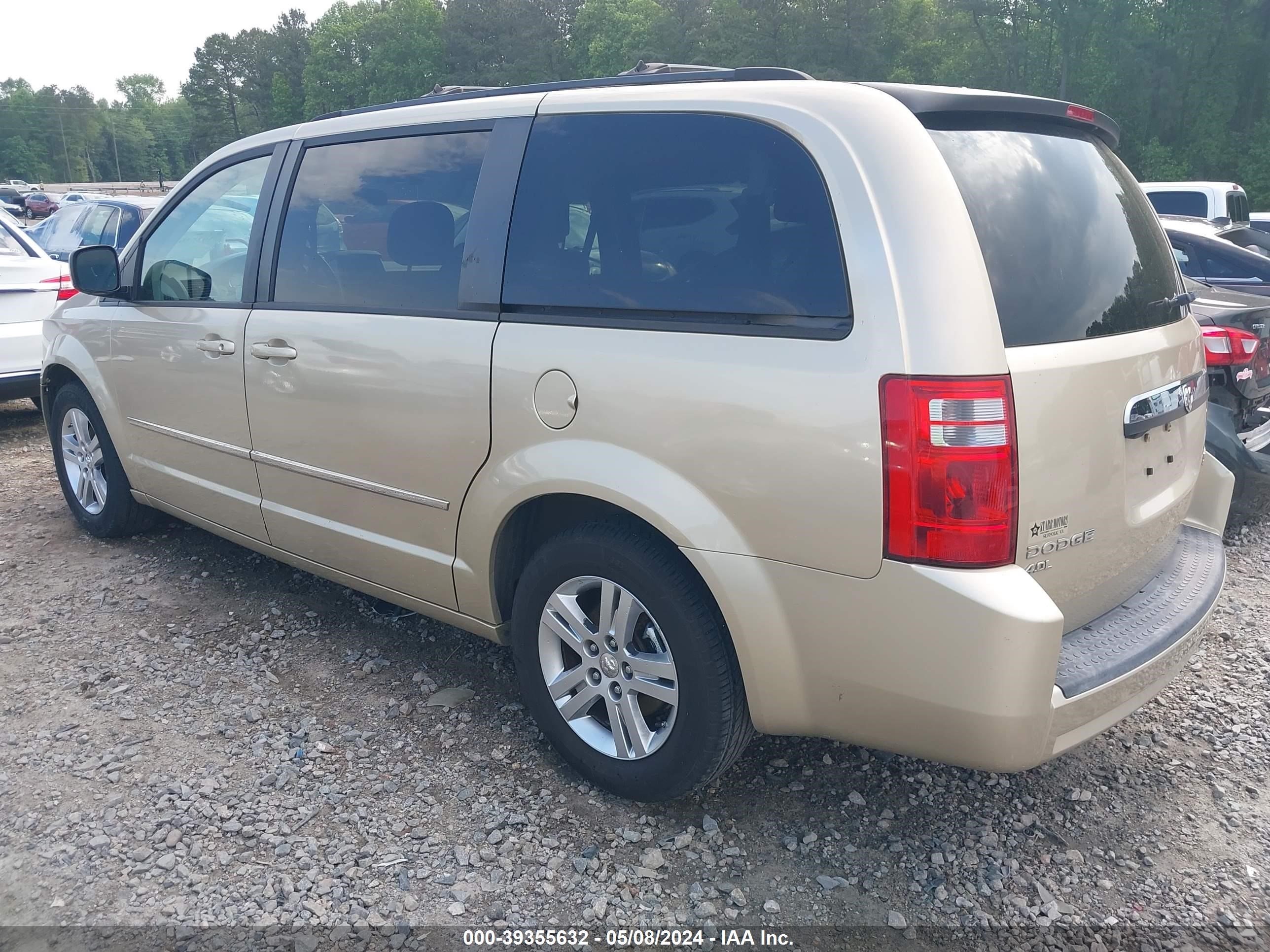 Photo 2 VIN: 2D4RN6DXXAR490279 - DODGE CARAVAN 