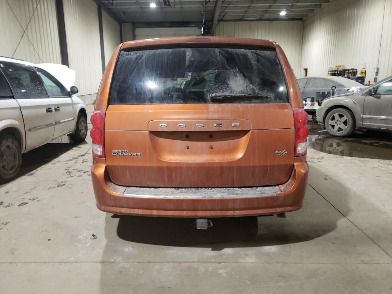 Photo 9 VIN: 2D4RN7DG1BR724185 - DODGE CARAVAN 