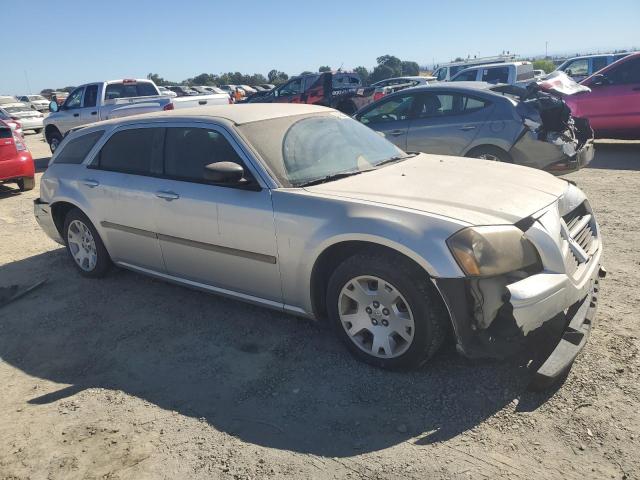 Photo 3 VIN: 2D8FV47T96H433518 - DODGE MAGNUM SE 