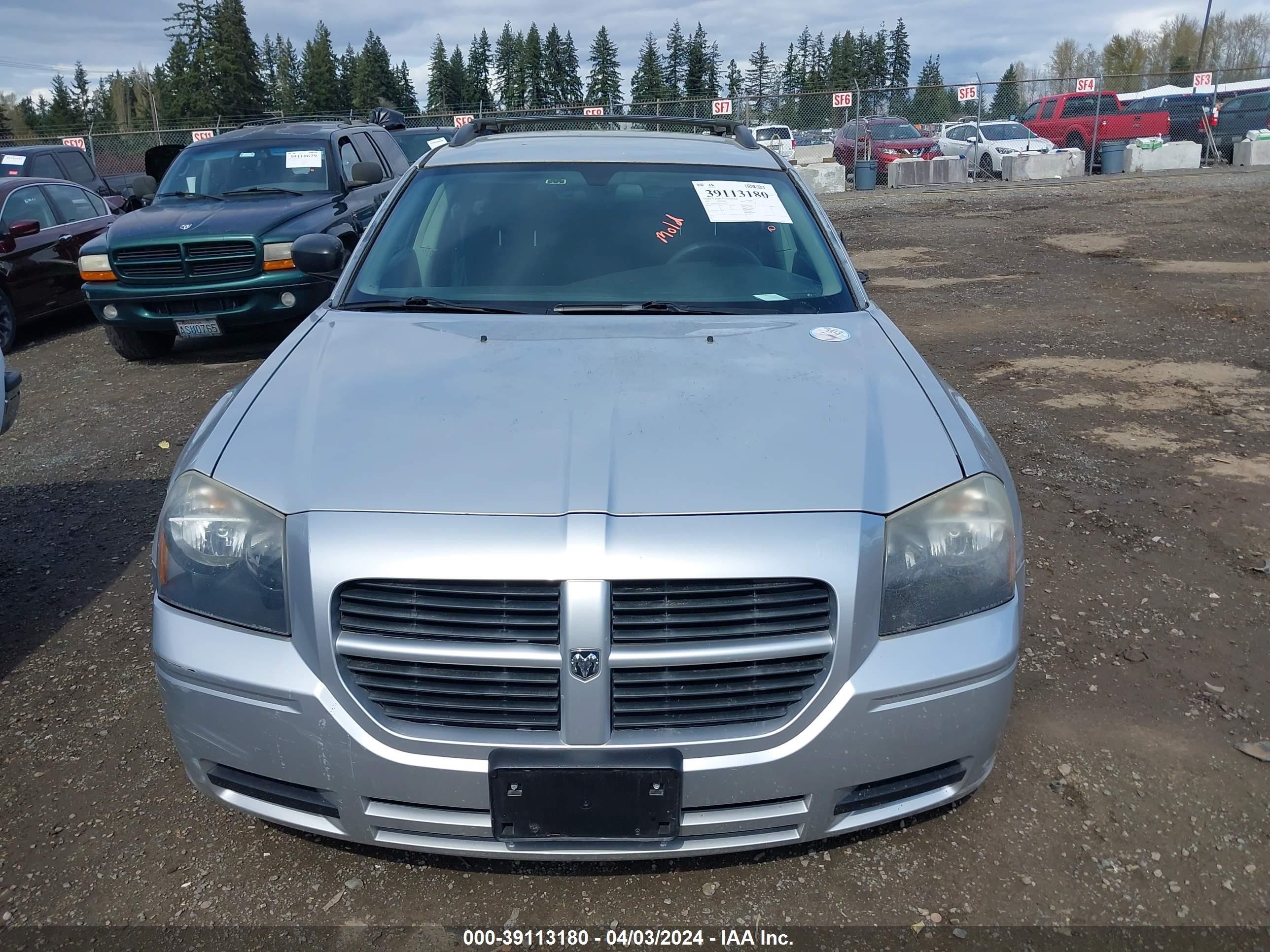 Photo 11 VIN: 2D8FV48T85H526205 - DODGE MAGNUM 