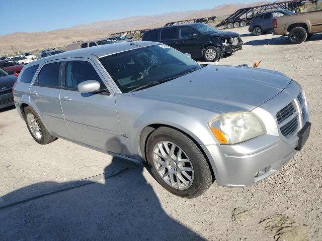 Photo 3 VIN: 2D8FV48V45H686325 - DODGE MAGNUM SXT 