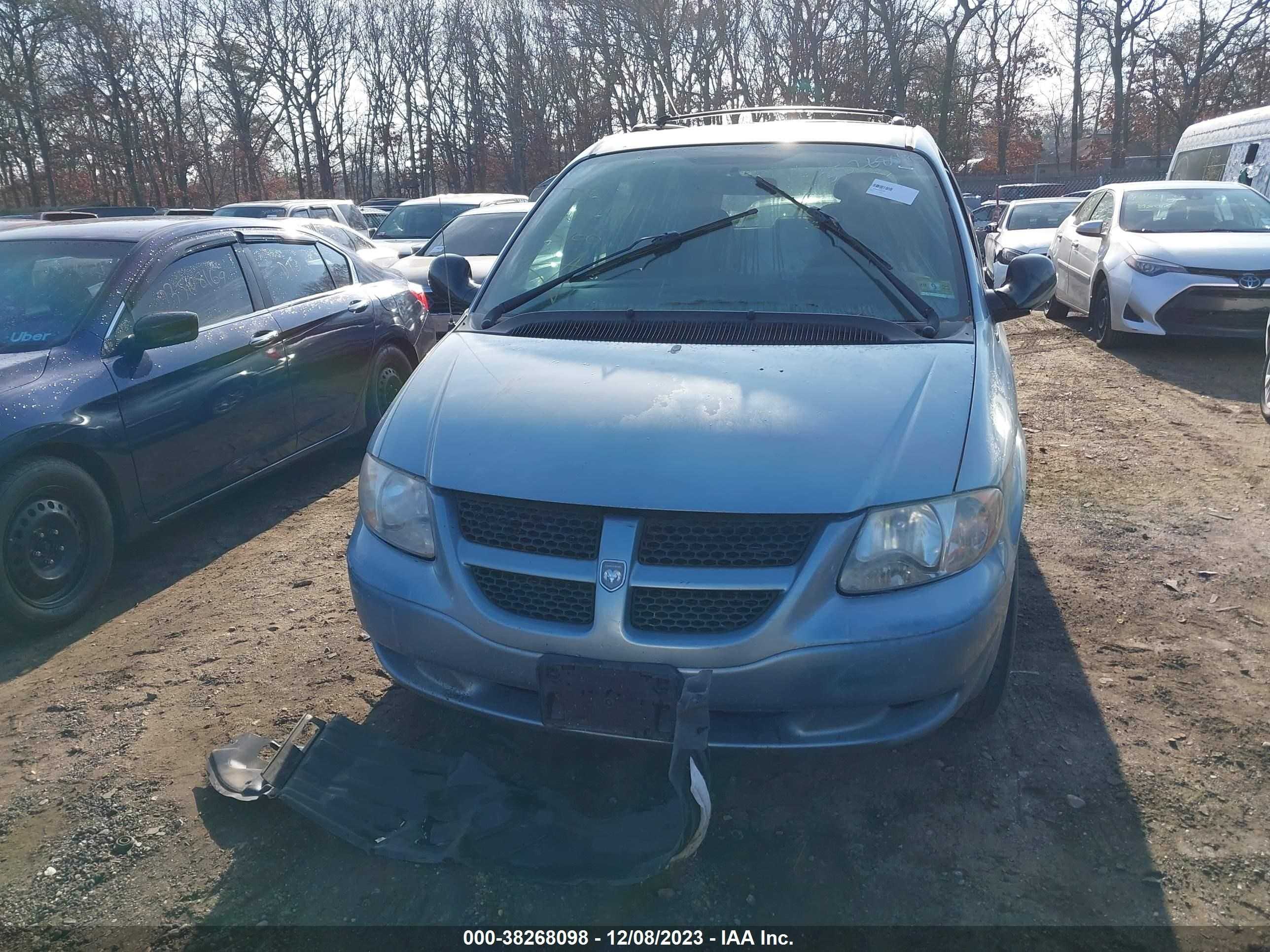 Photo 5 VIN: 2D8GP44373R117771 - DODGE CARAVAN 