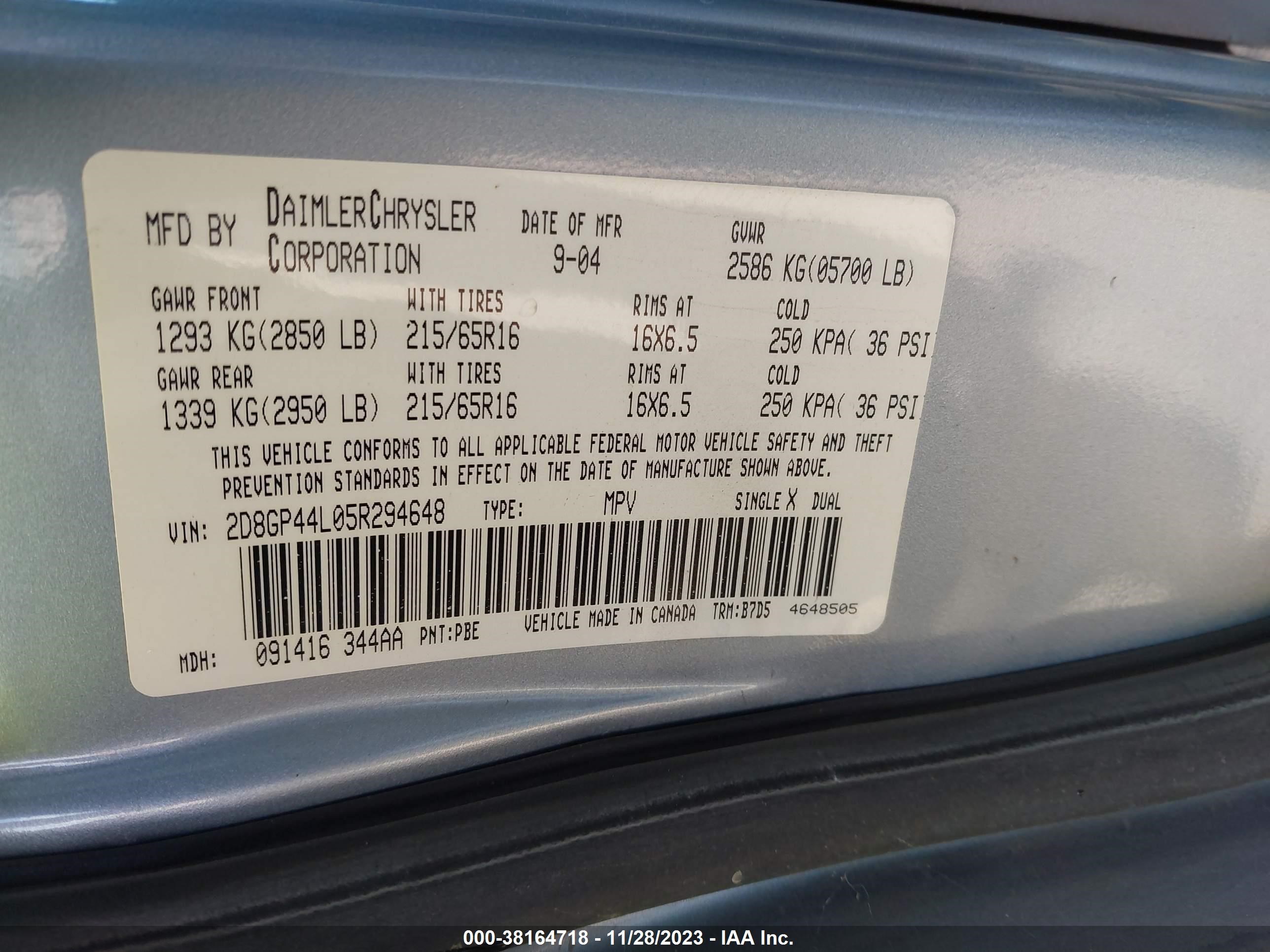 Photo 8 VIN: 2D8GP44L05R294648 - DODGE CARAVAN 