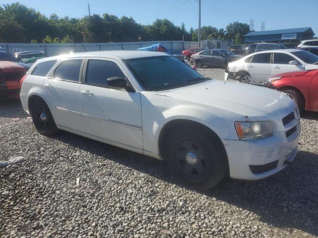 Photo 3 VIN: 2D8GV47218H252315 - DODGE MAGNUM 