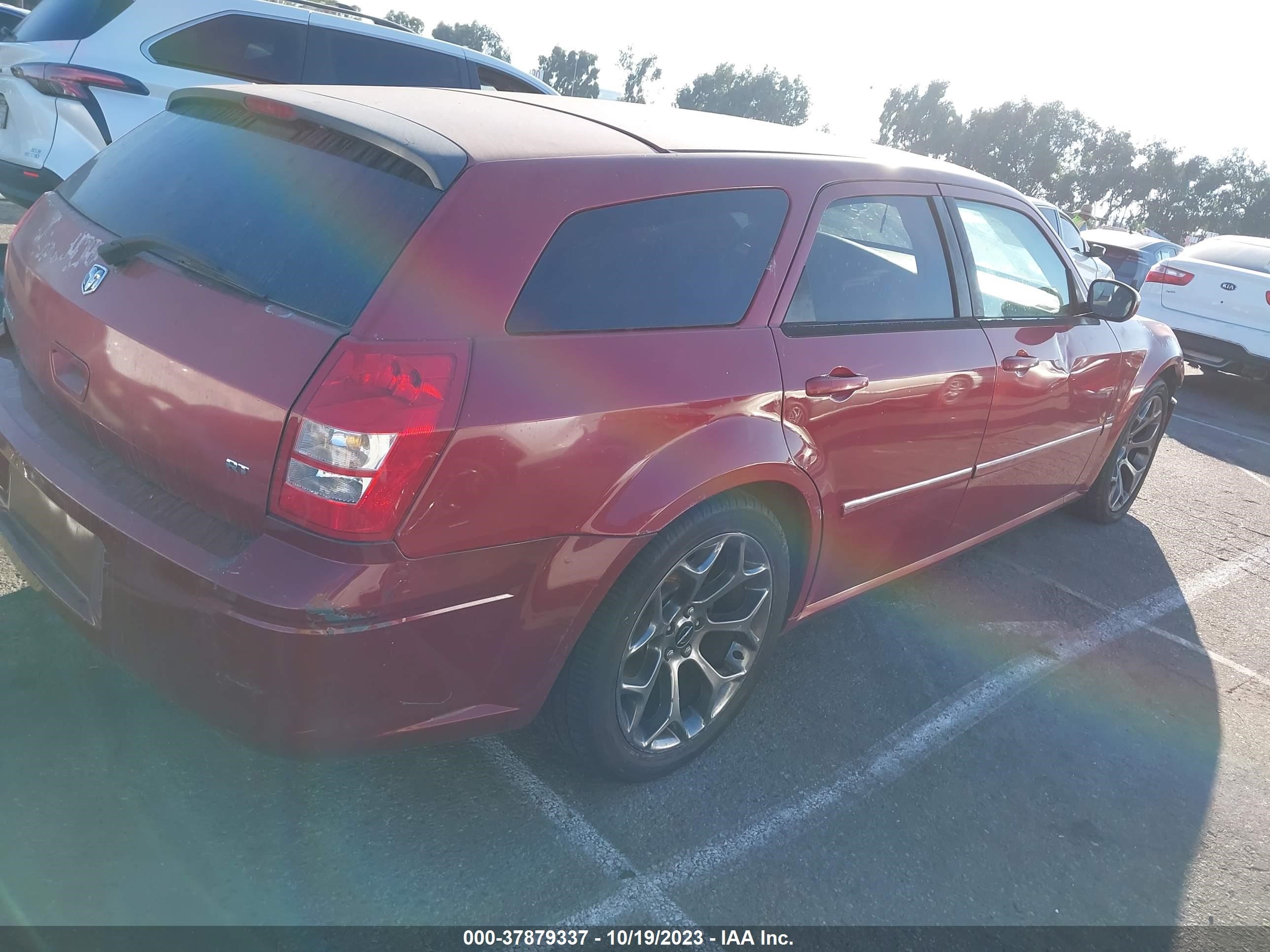 Photo 3 VIN: 2D8GV58215H652634 - DODGE MAGNUM 