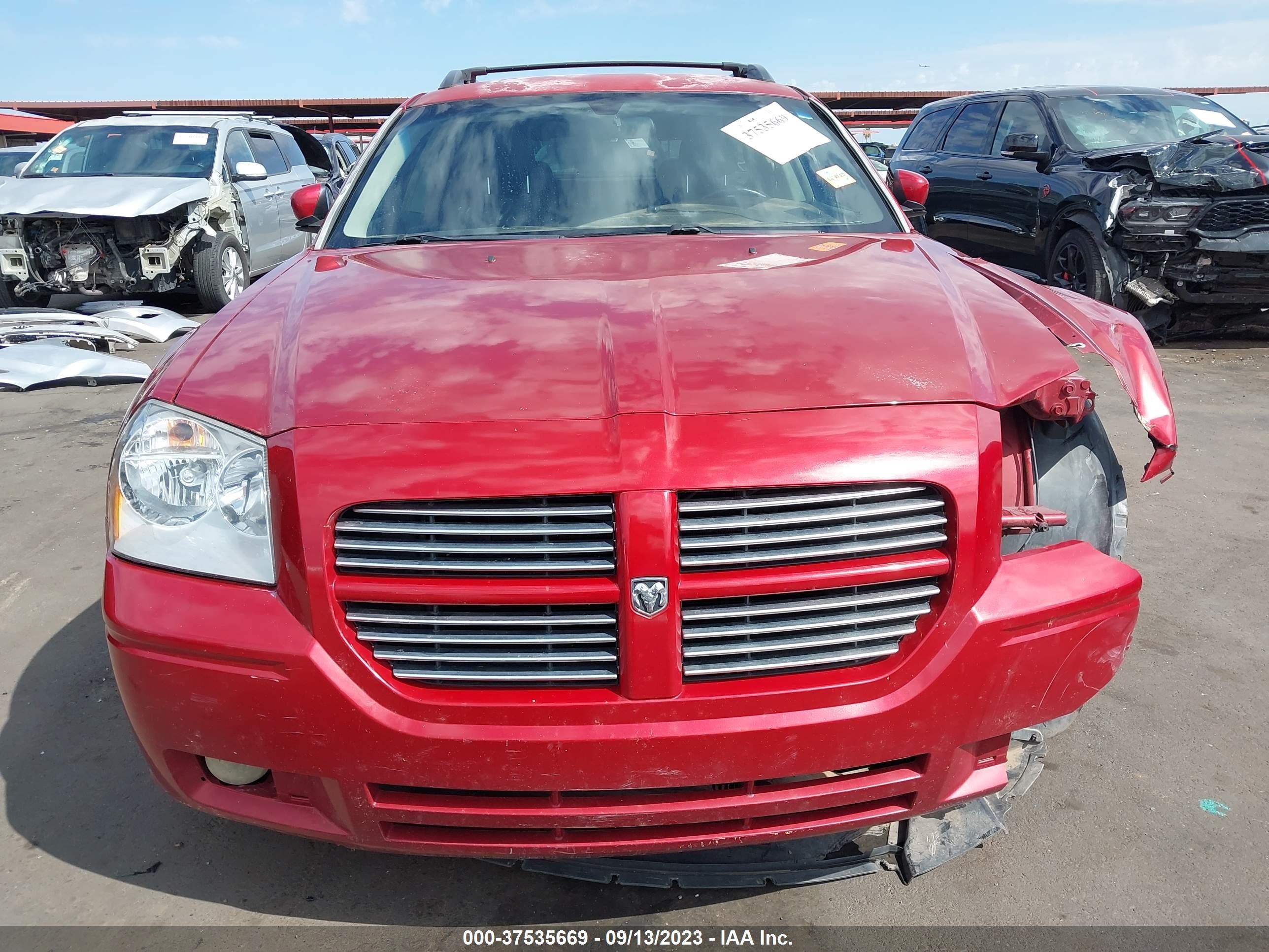 Photo 11 VIN: 2D8GV58275H542591 - DODGE MAGNUM 