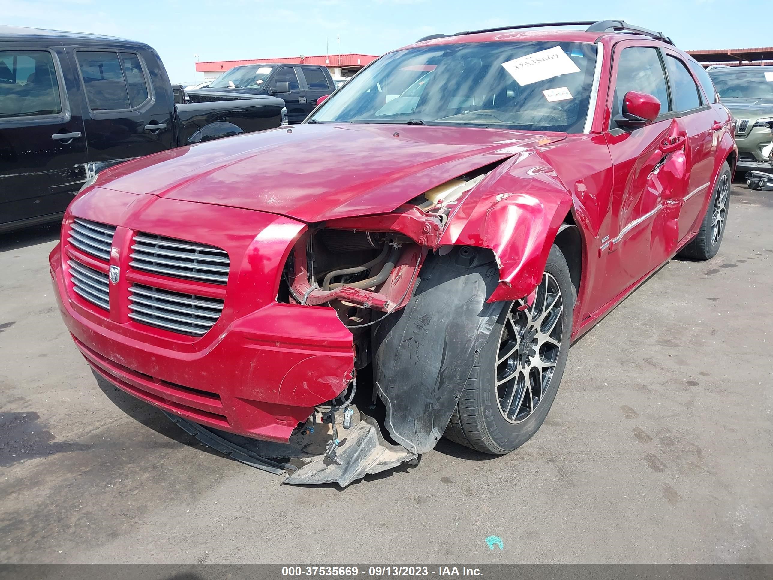 Photo 5 VIN: 2D8GV58275H542591 - DODGE MAGNUM 