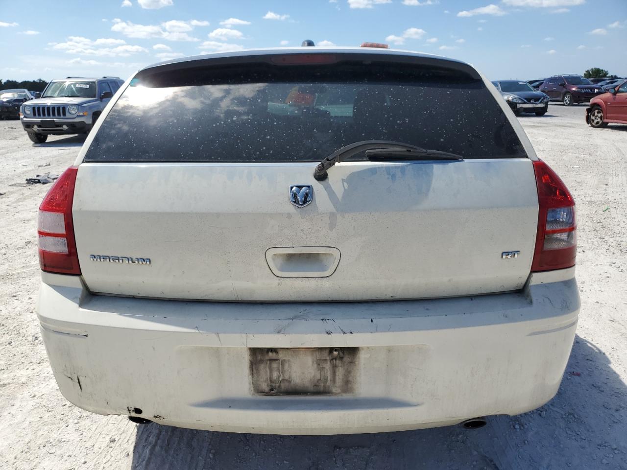 Photo 5 VIN: 2D8GV58275H547158 - DODGE MAGNUM 