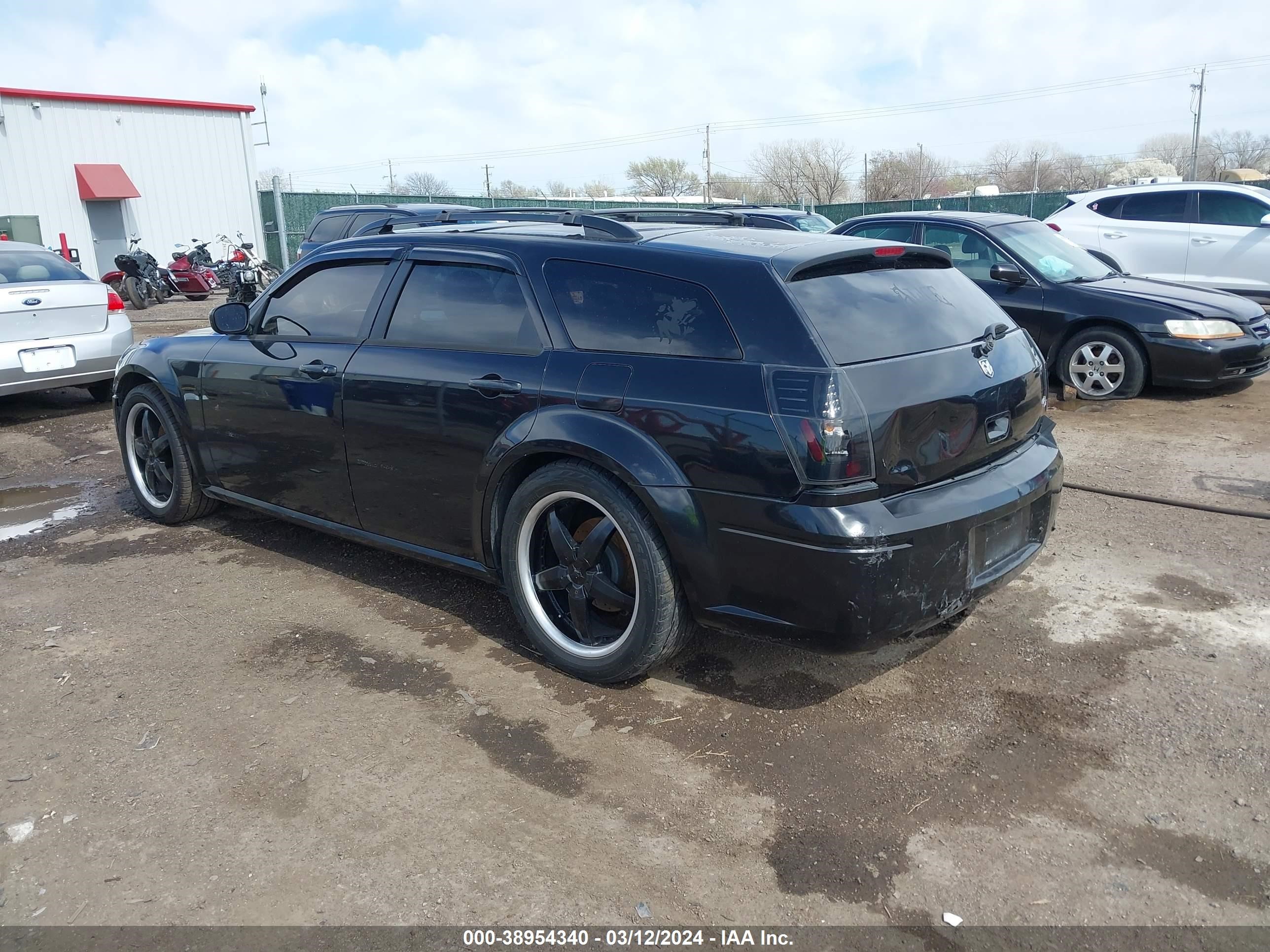 Photo 2 VIN: 2D8GV58285H549825 - DODGE MAGNUM 