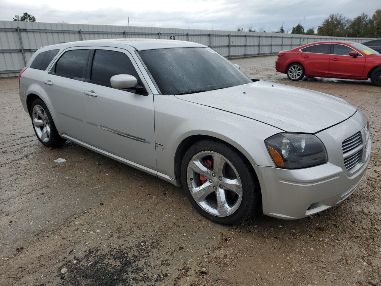 Photo 3 VIN: 2D8GV58285H682665 - DODGE MAGNUM 