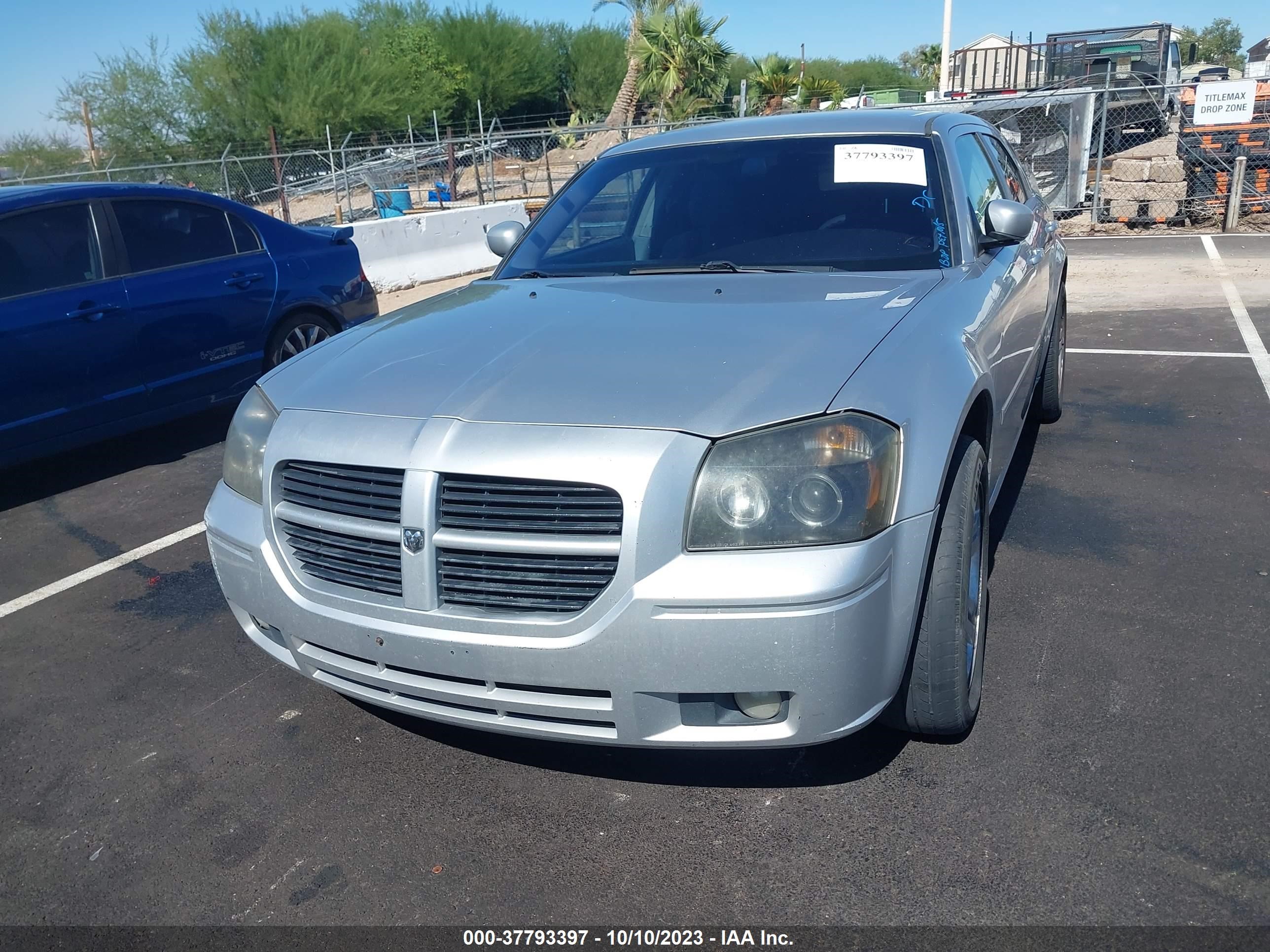 Photo 5 VIN: 2D8GZ47V06H504437 - DODGE MAGNUM 