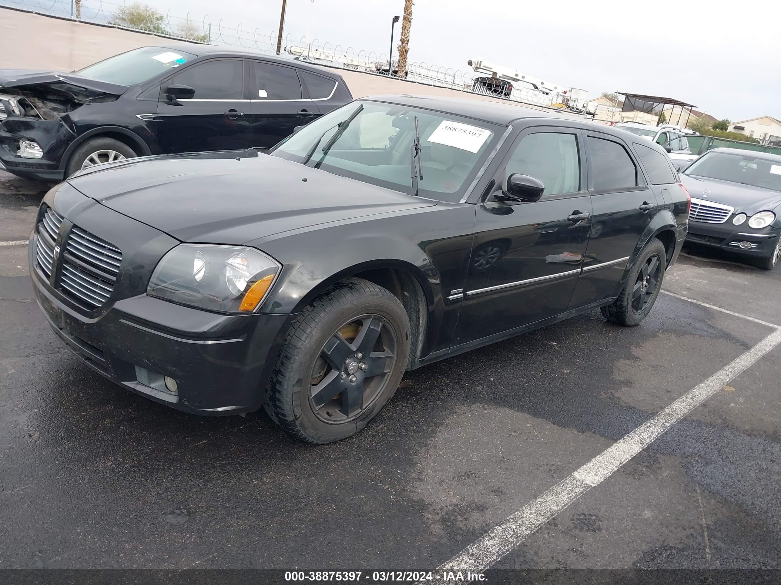 Photo 1 VIN: 2D8GZ58265H611260 - DODGE MAGNUM 